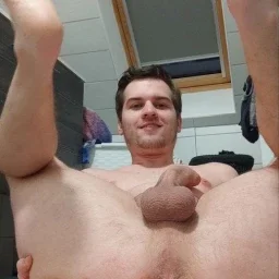 Shared Photo by mike50667 with the username @mike50667, who is a verified user,  March 21, 2024 at 9:15 AM. The post is about the topic Expose your hole