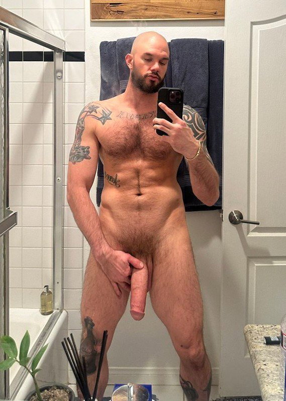Photo by mike50667 with the username @mike50667, who is a verified user,  May 12, 2024 at 7:58 AM. The post is about the topic Naked Men Selfies