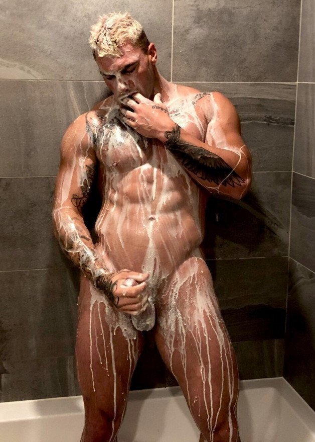Photo by mike50667 with the username @mike50667, who is a verified user,  November 29, 2023 at 11:58 PM. The post is about the topic Showering studs