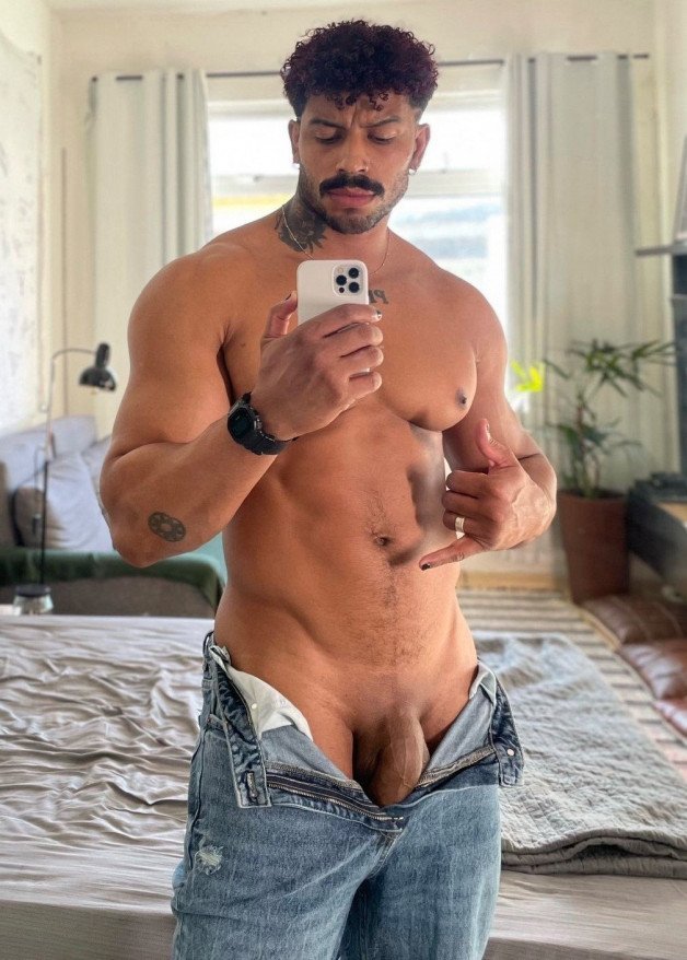 Photo by mike50667 with the username @mike50667, who is a verified user,  May 4, 2024 at 4:01 PM. The post is about the topic Gay Selfie