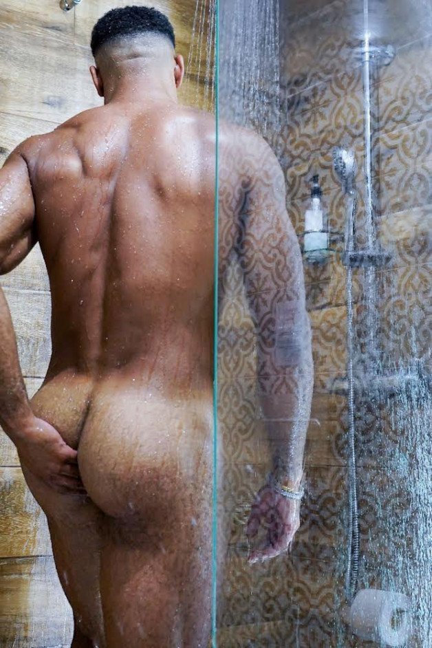 Photo by mike50667 with the username @mike50667, who is a verified user,  April 24, 2024 at 1:29 PM. The post is about the topic Showering studs