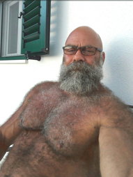 Shared Photo by beardscocksandjocks with the username @beardscocksandjocks, who is a verified user,  May 27, 2024 at 5:24 AM and the text says 'gimme daddy'