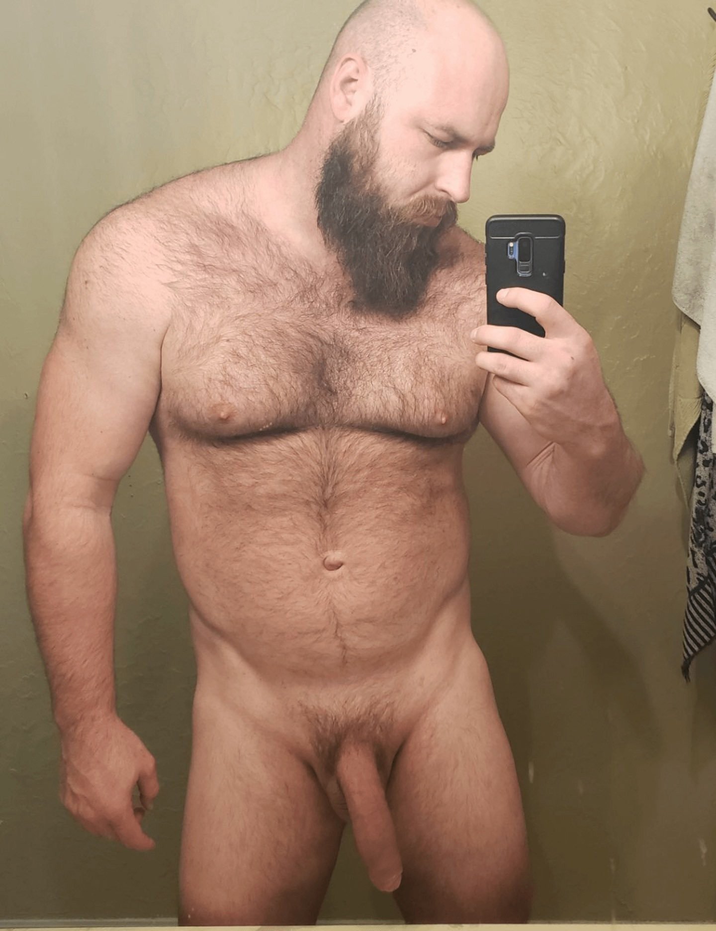 Photo by polytoxic with the username @dabble-chrome, who is a verified user,  April 16, 2024 at 9:15 PM and the text says 'Hairy sexy Daddys'