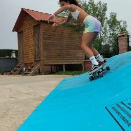 Photo by lunaventura with the username @lunaventura, who is a star user,  November 10, 2023 at 12:00 PM and the text says 'Do you like girls on skateboards?'