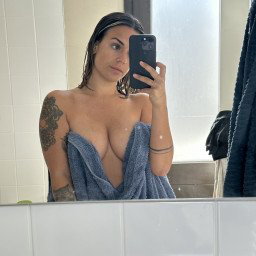 Photo by lanamonroe with the username @lanamonroe, who is a star user,  July 13, 2023 at 1:20 AM. The post is about the topic Showering and the text says 'Fresh out of the shower'