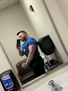 Photo by MauiThor with the username @MauiThor, who is a verified user,  July 19, 2024 at 5:22 AM and the text says 'That one powerlifter'