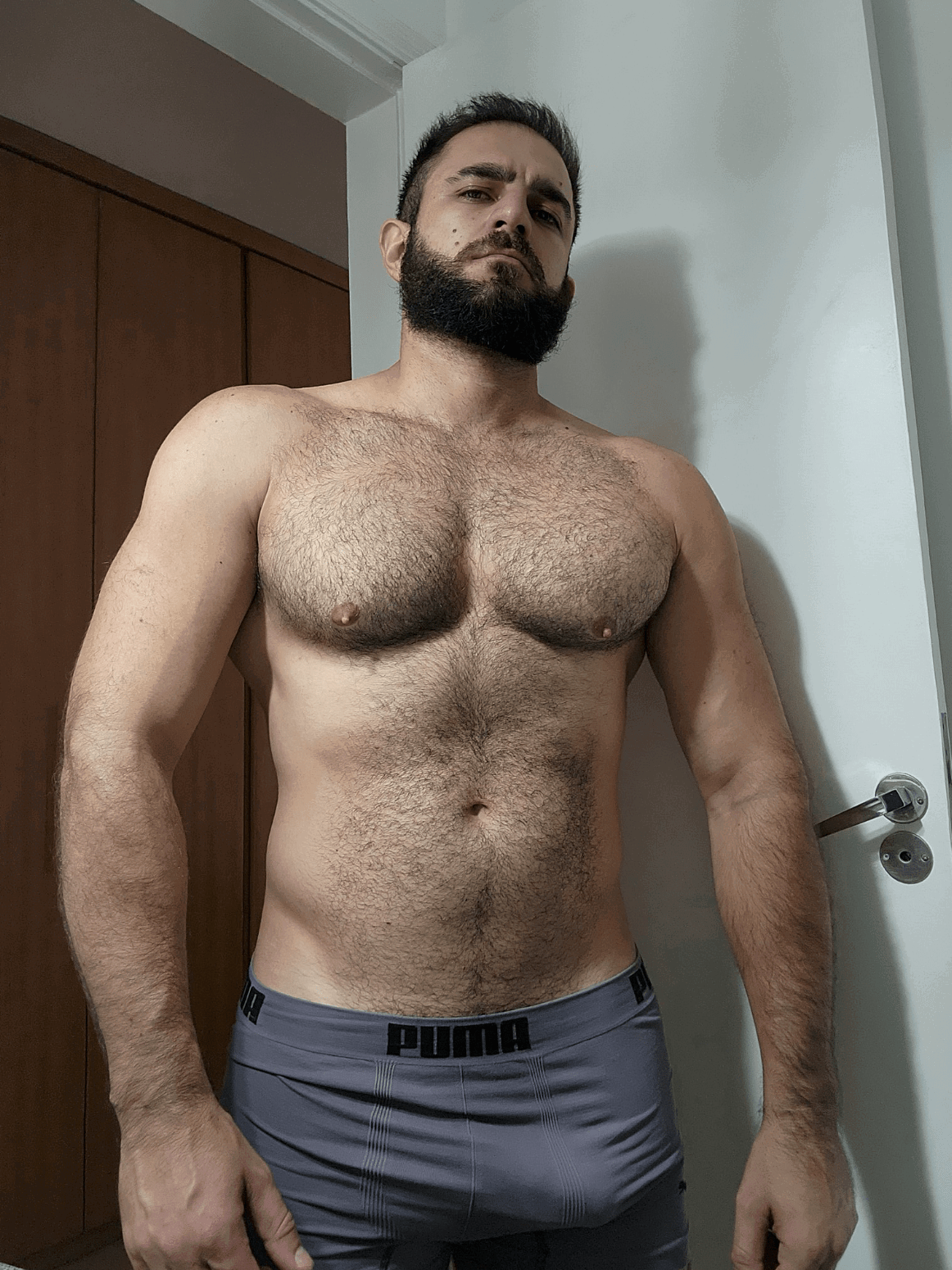 Photo by MauiThor with the username @MauiThor, who is a verified user, posted on January 11, 2024 and the text says 'Hairy business daddy'