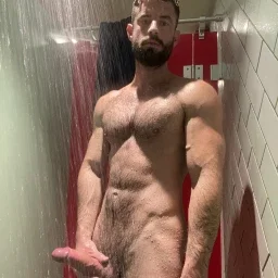 Shared Photo by MauiThor with the username @MauiThor, who is a verified user,  March 29, 2024 at 7:57 AM. The post is about the topic Showering studs