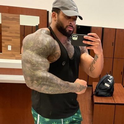 Watch the Photo by MauiThor with the username @MauiThor, who is a verified user, posted on March 7, 2024 and the text says '6ft 2 250lbs Muscle Bul'
