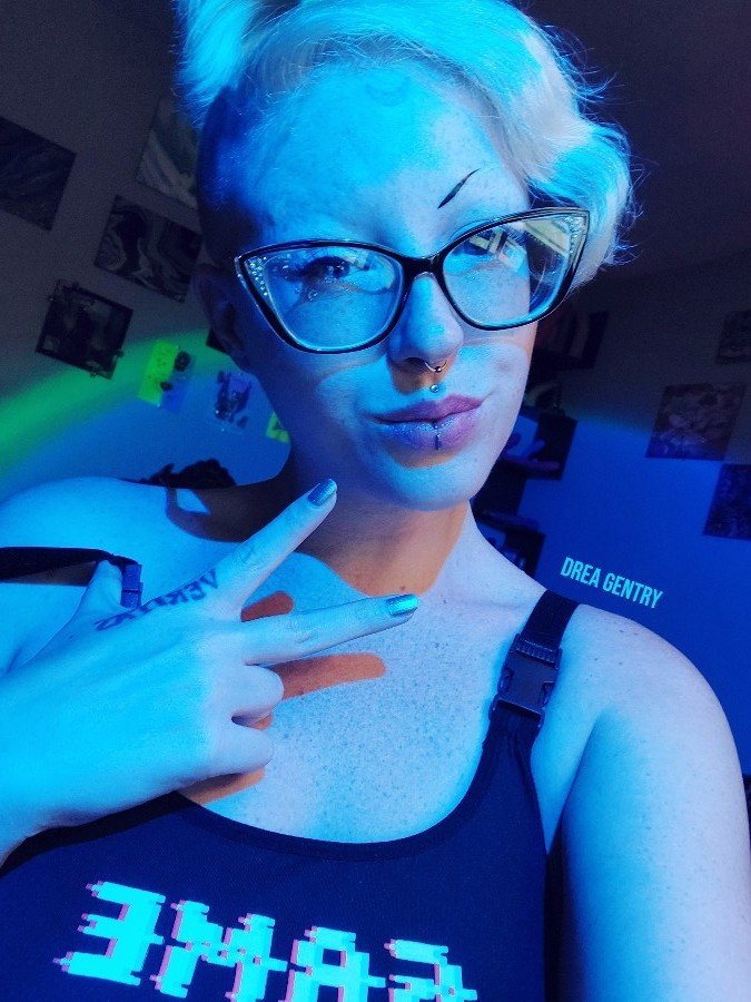 Photo by CHAOS REIGNS with the username @dreagentry, who is a star user,  January 8, 2024 at 5:10 PM. The post is about the topic Goth Girls and the text says 'r u obsessed with me yet?

beacons.ai/dreagentry

#goth #cute #brat #glasses #tattoos #smirk #tease #kinky'
