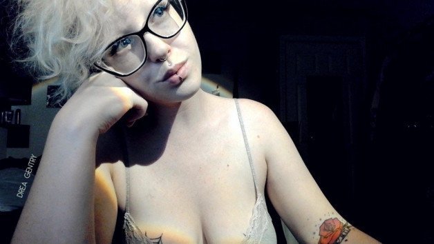 Photo by CHAOS REIGNS with the username @dreagentry, who is a star user,  December 15, 2023 at 6:12 AM. The post is about the topic Chaturbate Camgirls and the text says 'come tell Me stories about your day and I'll see if I can't find something to punish you over 🥰'