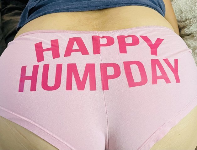 Photo by SexywifeLife with the username @SexywifeLife, who is a verified user,  October 5, 2023 at 5:00 AM. The post is about the topic Ass and the text says 'Happy Hump Day Everyone!!!'