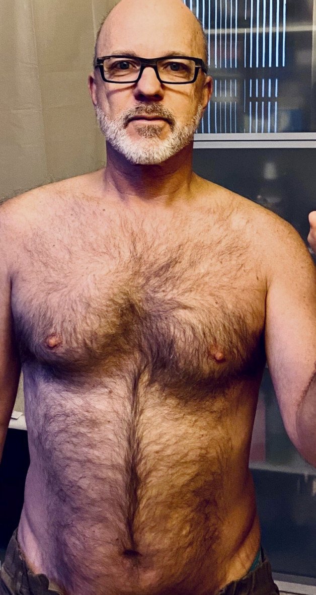 Photo by SeaBrettBurn with the username @SeaBrettBurn, who is a verified user,  June 11, 2024 at 1:54 AM. The post is about the topic Gay Hairy Men