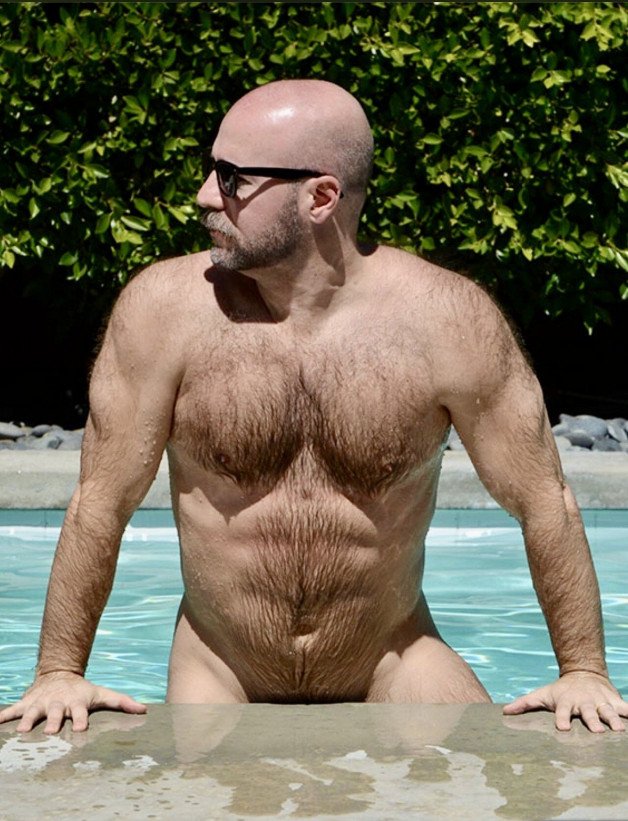 Photo by SeaBrettBurn with the username @SeaBrettBurn, who is a verified user,  June 11, 2024 at 1:18 AM. The post is about the topic Gay Hairy Men