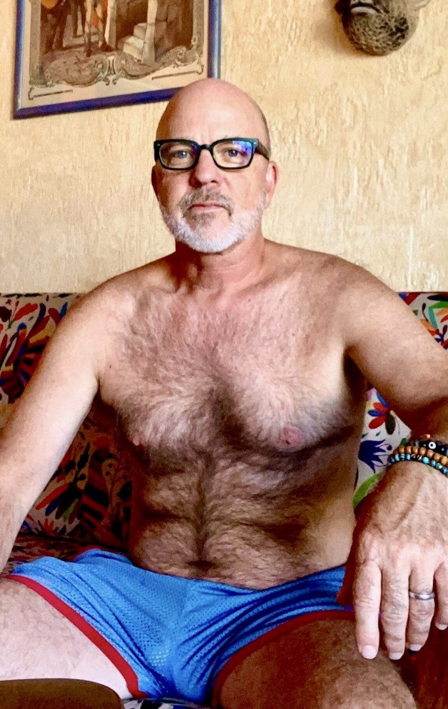 Photo by SeaBrettBurn with the username @SeaBrettBurn, who is a verified user,  June 11, 2024 at 1:59 AM. The post is about the topic Gay Hairy Men