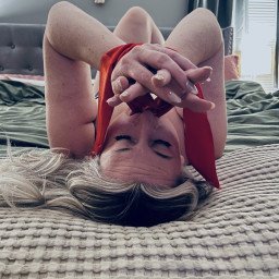 Photo by Bombshellbelle87 with the username @Bombshellbelle87, who is a star user,  August 13, 2023 at 2:23 AM. The post is about the topic Blonde and the text says 'Im to turned on to sleep, can you help me out? 💋😈'