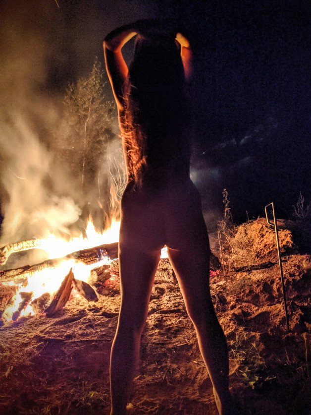 Photo by Innocent.dezi with the username @Innocent.dezi, who is a star user,  September 1, 2023 at 8:13 PM. The post is about the topic Campfire and the text says '🔥 Camp fires keep you warm! 🔥'