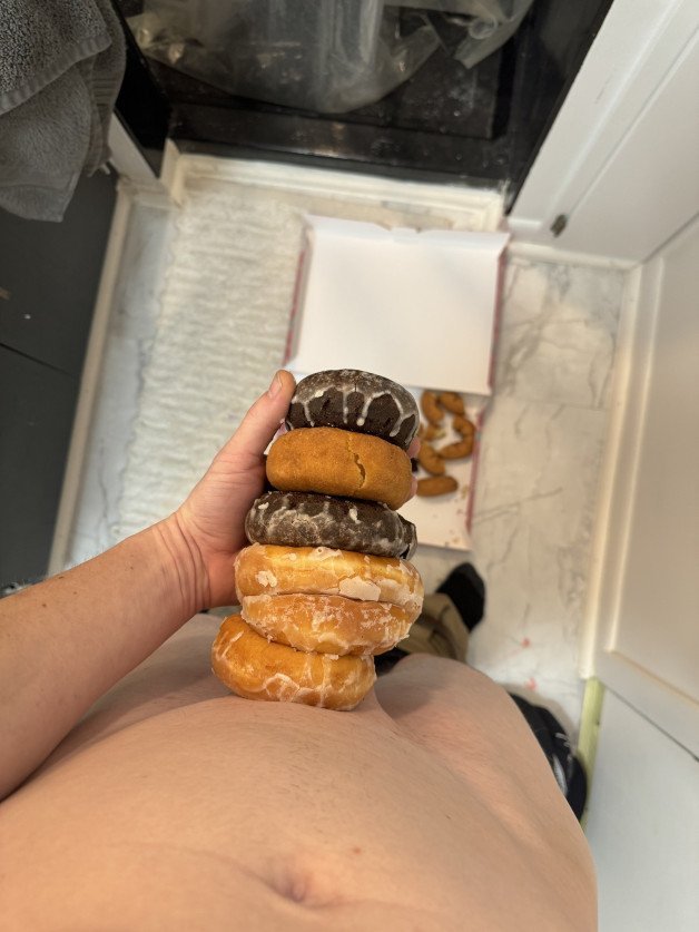 Photo by Bigguy9 with the username @Bigguy9, who is a verified user,  January 27, 2024 at 10:54 PM. The post is about the topic Gay and the text says 'Donuts anyone?'