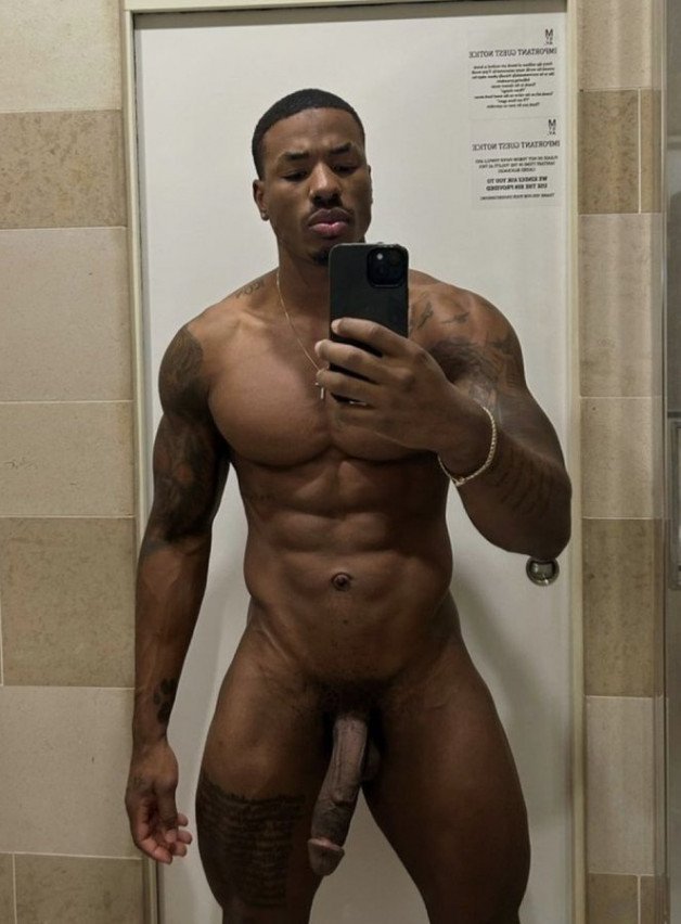 Photo by bxhornedmusclebator with the username @bxhornedmusclebator, who is a verified user,  February 11, 2024 at 3:15 AM. The post is about the topic Big Black Dicks