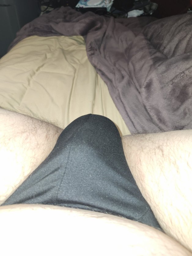 Album by TNdadbod with the username @TNdadbod, who is a star user,  November 3, 2024 at 10:39 PM and the text says 'I am thinking about going live tonight. Shaving, showering, and talking to folks on the new sex.com. If anyone wants to come chat/watch/hangout, or make a request my username is  https://www.sex.com/en/creators/beardedtndadbod ! I hope to see you there!'