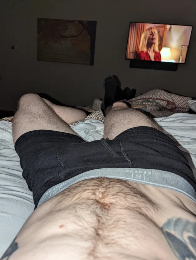 Photo by Just4fuun31 with the username @Just4fuun31, who is a verified user,  March 17, 2024 at 7:07 AM and the text says 'Chillin. Watching tv'