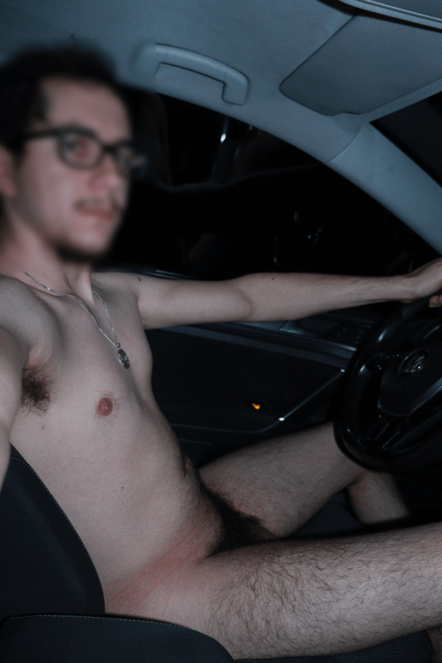 Photo by Geonude with the username @Geonude, who is a verified user,  October 15, 2023 at 3:45 PM. The post is about the topic Driving naked