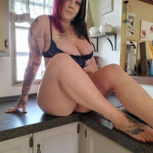 Photo by LunaJayy with the username @LunaJayy, who is a star user,  April 7, 2024 at 1:45 PM and the text says 'Breakfast is ready 😈 
https://onlyfans.com/luna_jay'