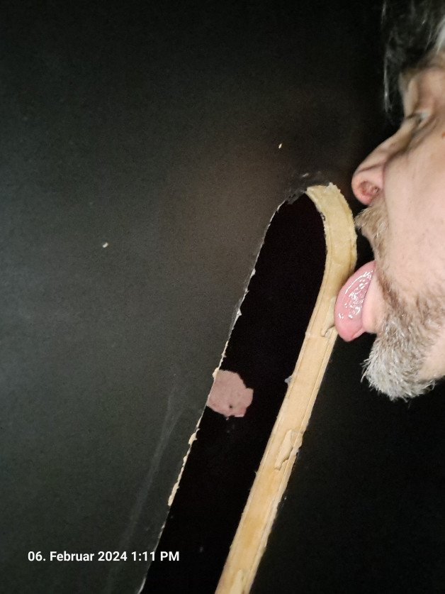 Photo by Berlin_Sub with the username @BerlinSub2023, who is a verified user,  February 6, 2024 at 4:56 PM and the text says 'This is a task from @Live-Watcher. Today in an adult-cinema. One of the last Gloryhole i know.
I sucked many cocks and asses and get 5 loads in my throat'