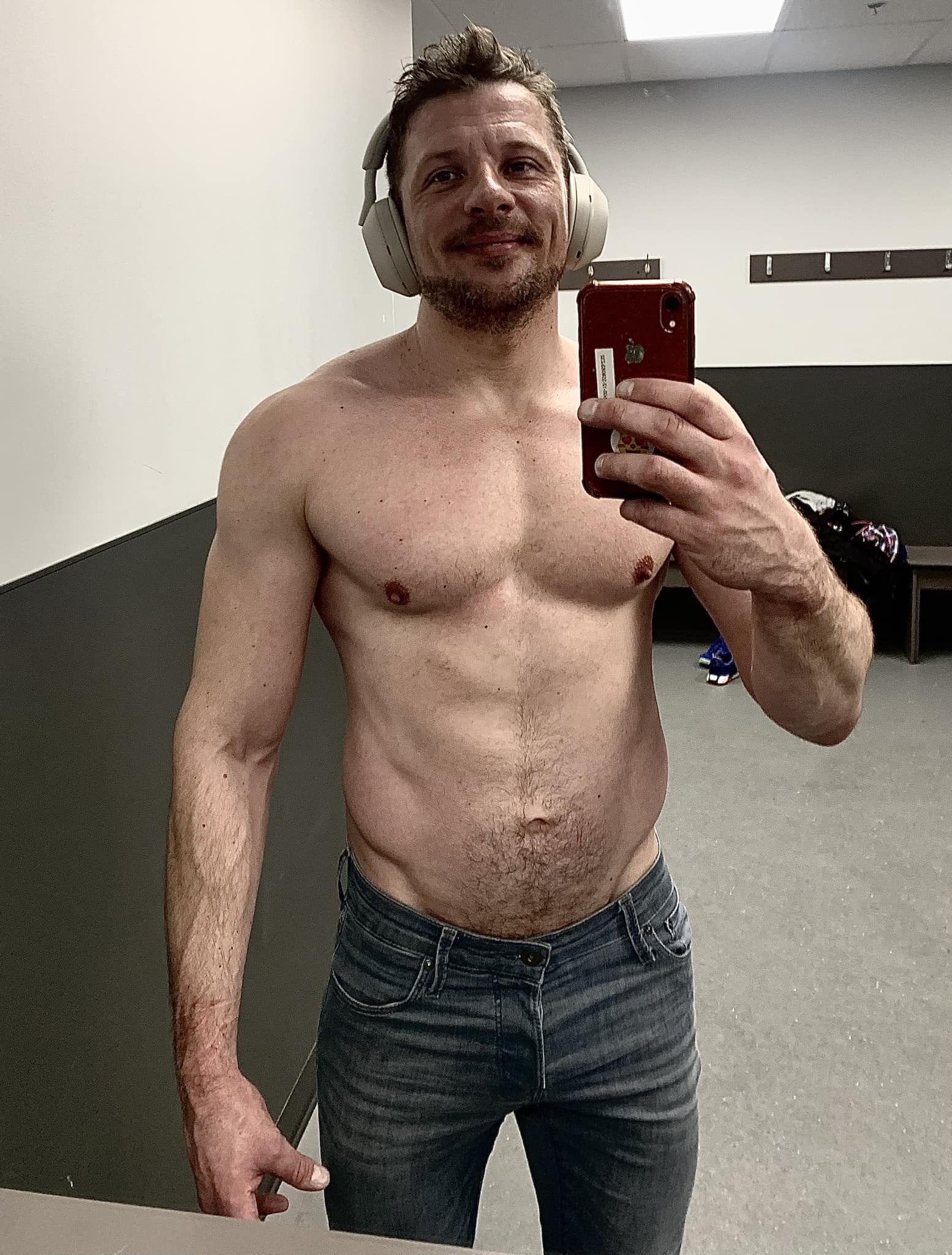 Album by DirtyDaddyFunStuff with the username @DirtyDaddyPorn, who is a verified user,  January 25, 2024 at 1:10 AM and the text says 'Hairy hunks 2'