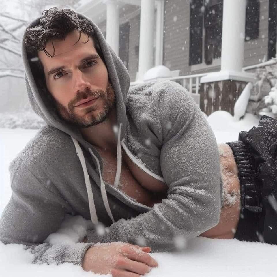 Photo by DirtyDaddyFunStuff with the username @DirtyDaddyPorn, who is a verified user,  January 8, 2024 at 10:26 PM and the text says '#henrycavill #beards #funnies #humor'