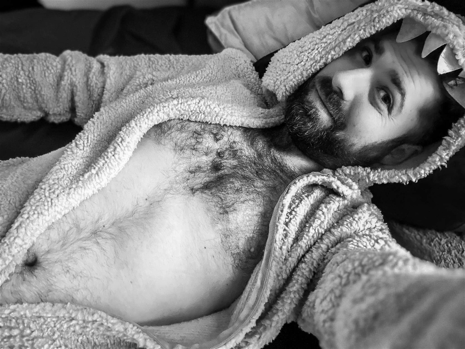 Watch the Photo by DirtyDaddyFunStuff with the username @DirtyDaddyPorn, who is a verified user, posted on January 7, 2024 and the text says '#hairy #muscles #beards #bears #santa #christmas #shaving #stubble'