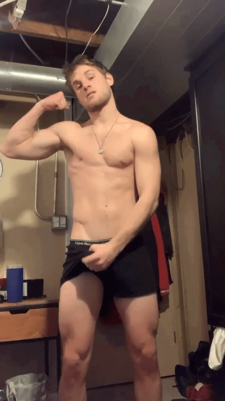 Photo by DirtyDaddyFunStuff with the username @DirtyDaddyPorn, who is a verified user,  June 4, 2024 at 12:43 AM and the text says '#horsehung Ripped #twink #hung #abs #muscles'