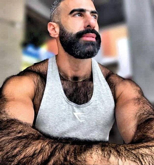 Photo by DirtyDaddyFunStuff with the username @DirtyDaddyPorn, who is a verified user,  June 9, 2024 at 12:14 AM and the text says 'Hot 18 #hairy #beards #furry #butch'