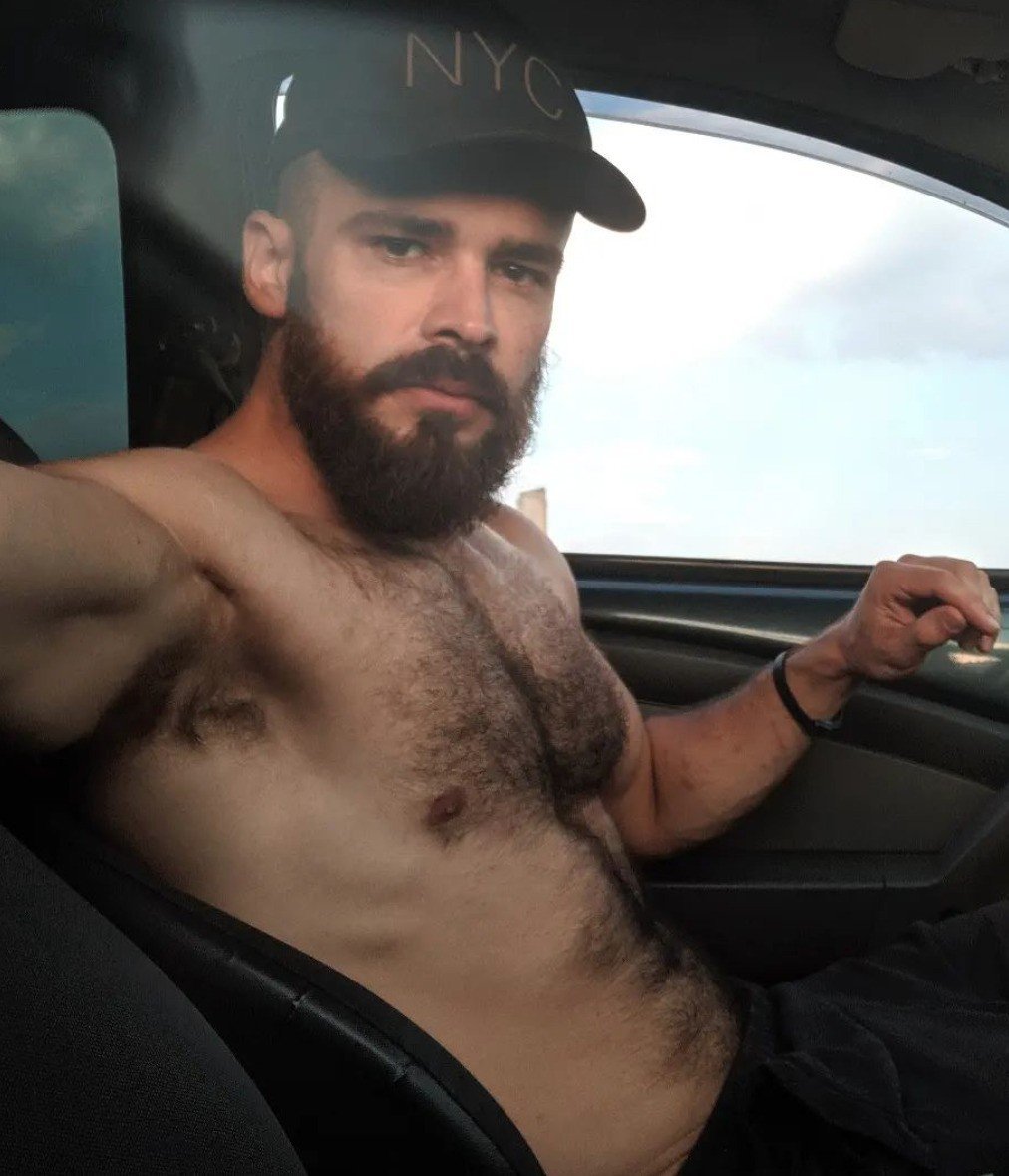 Photo by DirtyDaddyFunStuff with the username @DirtyDaddyPorn, who is a verified user,  December 20, 2023 at 1:24 AM and the text says '#armpits #buff #otters #roughtrade'