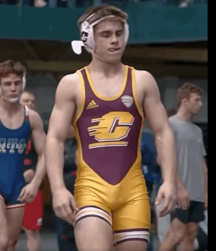 Photo by DirtyDaddyFunStuff with the username @DirtyDaddyPorn, who is a verified user,  May 1, 2024 at 11:05 PM and the text says '#wrestling #muscles #hairy #otters #sweaty #buff #spandex #singlet'