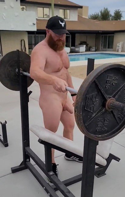 Photo by DirtyDaddyFunStuff with the username @DirtyDaddyPorn, who is a verified user,  December 8, 2023 at 9:56 PM and the text says '#Musclebear #workout #bear #ginger'