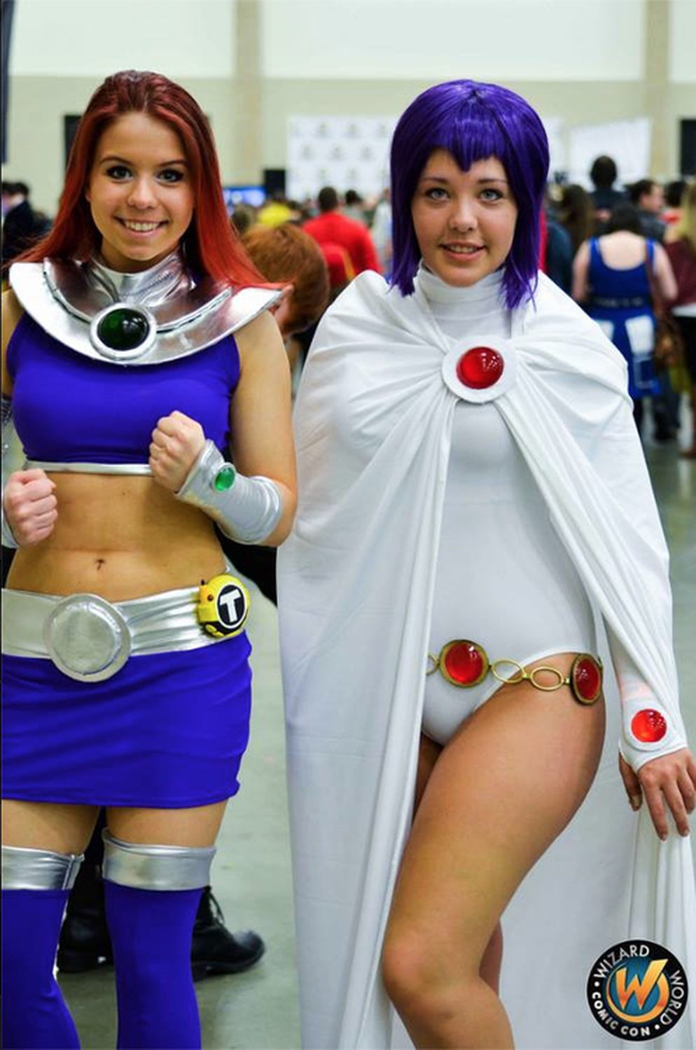 Photo by thelasttaraakian with the username @thelasttaraakian,  April 21, 2014 at 12:12 AM and the text says 'hotcosplaychicks:

Starfire &amp; Raven from #teentitans 
Check out http://hotcosplaychicks.tumblr.com for more awesome cosplay'