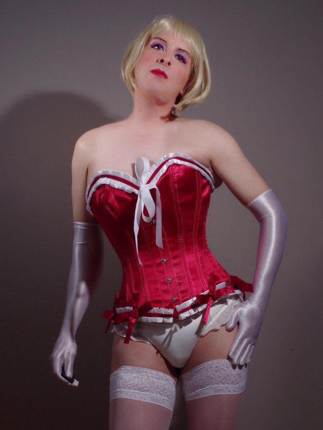 Photo by Loolay with the username @Loolay, who is a verified user,  November 26, 2023 at 2:08 PM and the text says '#loolay #corset #Sissy #slut'