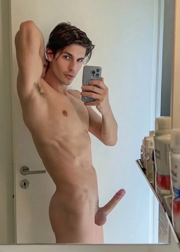 Photo by AussieHardinboy32 with the username @Hardinboy67, who is a verified user,  March 10, 2024 at 8:10 PM. The post is about the topic Hardinboy's Wanking Stuff
