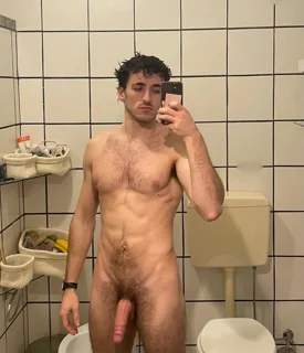 Photo by AussieHardinboy32 with the username @Hardinboy67, who is a verified user,  June 18, 2024 at 4:04 AM. The post is about the topic GayExTumblr