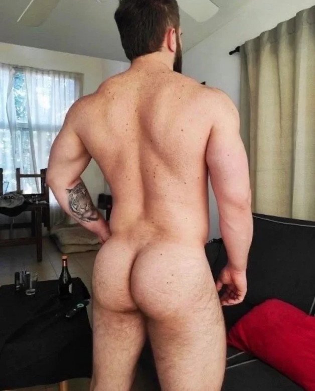 Photo by AussieHardinboy32 with the username @Hardinboy67, who is a verified user,  May 3, 2024 at 3:25 AM. The post is about the topic Hardinboy's Wanking Stuff