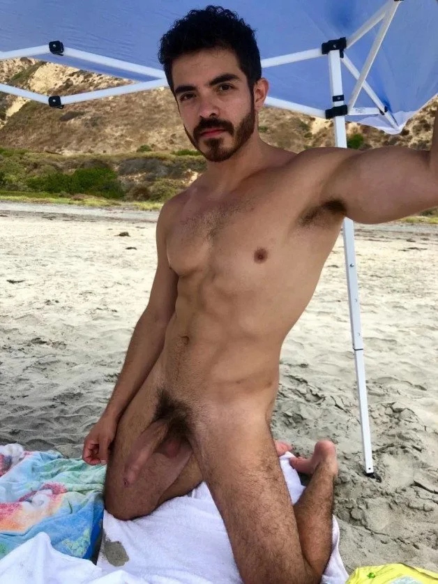 Photo by AussieHardinboy32 with the username @Hardinboy67, who is a verified user,  May 25, 2024 at 7:08 AM. The post is about the topic Hardinboy's Wanking Stuff