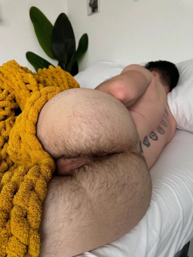 Photo by AussieHardinboy32 with the username @Hardinboy67, who is a verified user,  April 11, 2024 at 4:31 AM. The post is about the topic Hardinboy's Wanking Stuff
