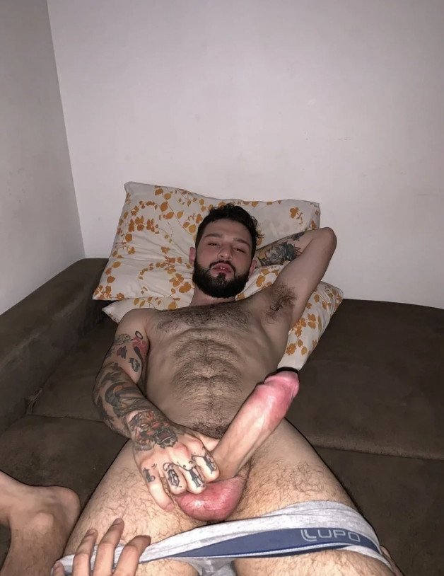 Photo by AussieHardinboy32 with the username @Hardinboy67, who is a verified user,  April 15, 2024 at 12:57 AM. The post is about the topic Hardinboy's Wanking Stuff
