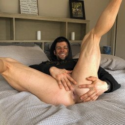 Photo by AussieHardinboy32 with the username @Hardinboy67, who is a verified user,  May 5, 2024 at 12:41 AM. The post is about the topic Hardinboy's Wanking Stuff