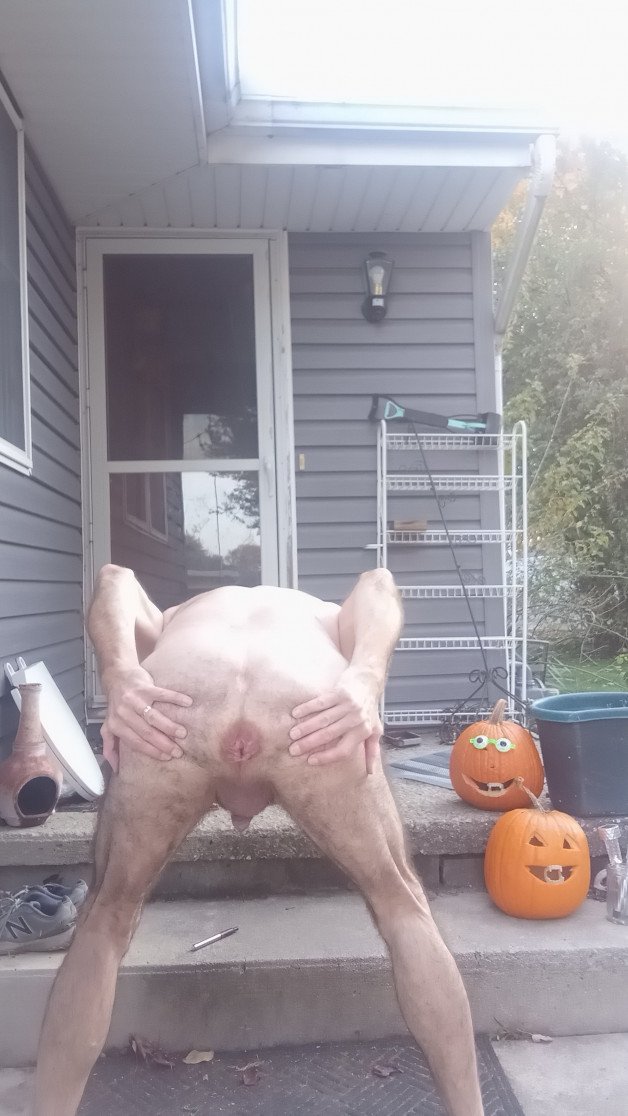 Photo by NakedBiguy with the username @NakedBiguy, who is a verified user,  October 23, 2024 at 2:20 PM. The post is about the topic Expose your hole