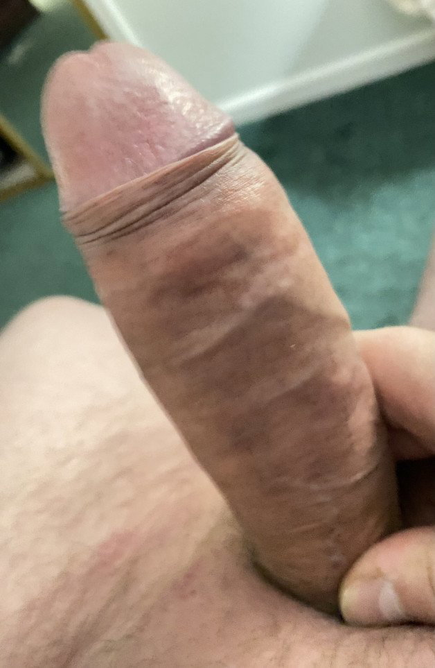 Photo by Justsuckme6969 with the username @Justsuckme6969, who is a verified user,  February 17, 2024 at 8:43 AM. The post is about the topic My bisexual cock