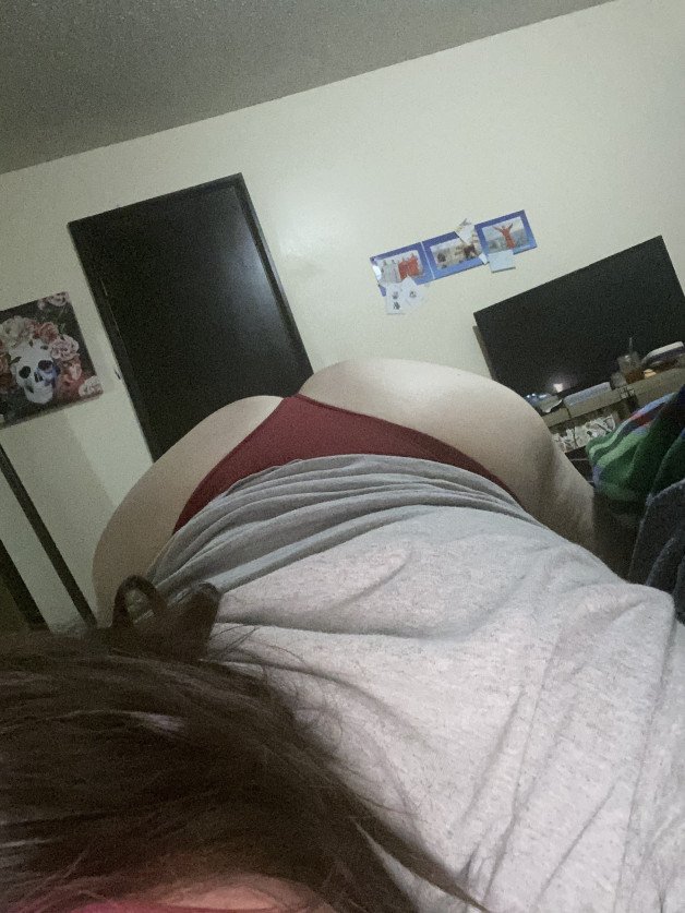 Photo by DaddysBigBootySlut with the username @DaddysBigBootySlut, who is a verified user,  April 16, 2024 at 4:17 AM. The post is about the topic Ass and the text says 'Fuck my ass while you pull my hair back? 😉😘'