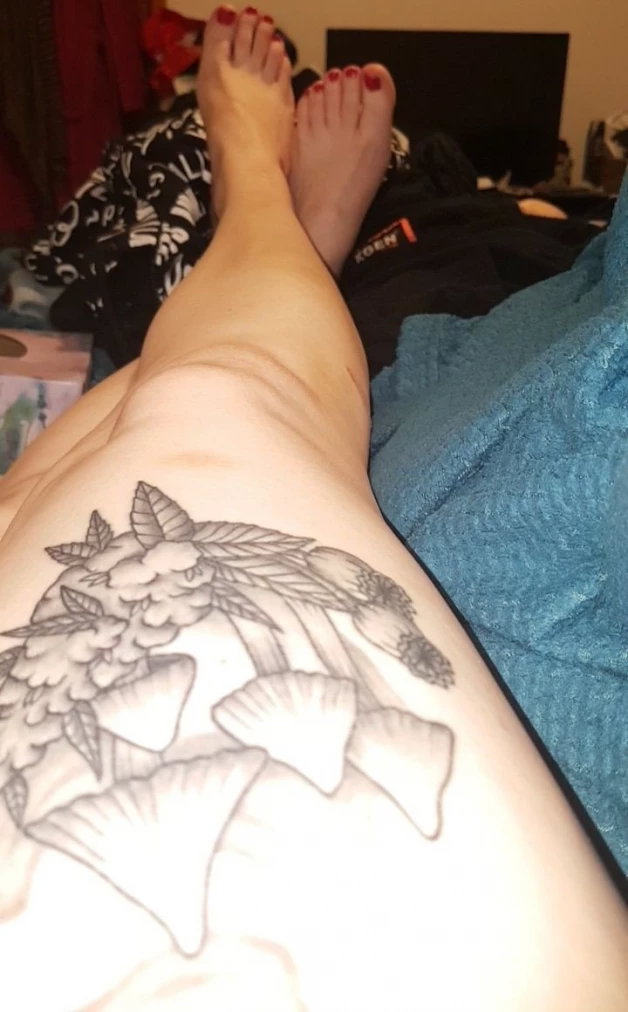 Photo by FemboiFluid with the username @FemboiFluid, who is a star user,  April 4, 2024 at 12:23 PM. The post is about the topic Tattoo and the text says 'Hey! Here is the link to my fanvue profile: https://www.fanvue.com/femboifluidity'