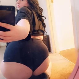 Shared Photo by lilimariexx with the username @lilimariexx, who is a star user,  March 19, 2024 at 11:36 PM. The post is about the topic Big Ass Big Booty